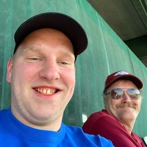 Meet your Posher, Buddy